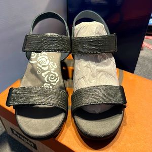 Propet Women’s Winslet Sandals 7.5